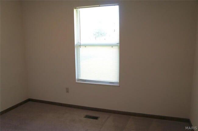 Building Photo - 1631 Thunderbird Ln