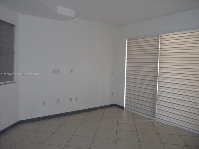 Building Photo - 8980 W Flagler St