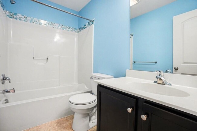 Building Photo - 700 Admiral's Quay Dr