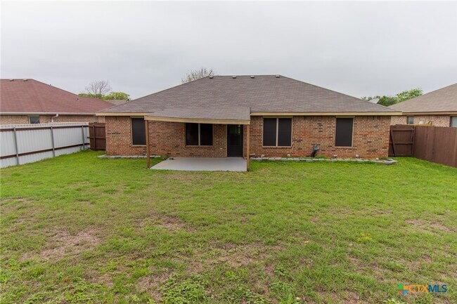 Building Photo - 4406 Bowles Dr