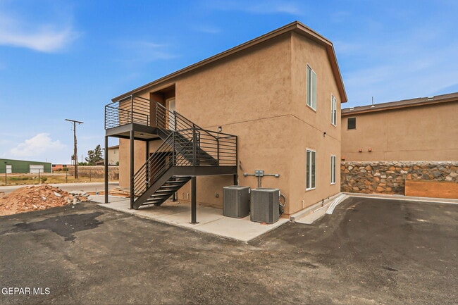 Building Photo - 6002 Pam McCall Ln