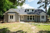 Building Photo - 2826 College Dr
