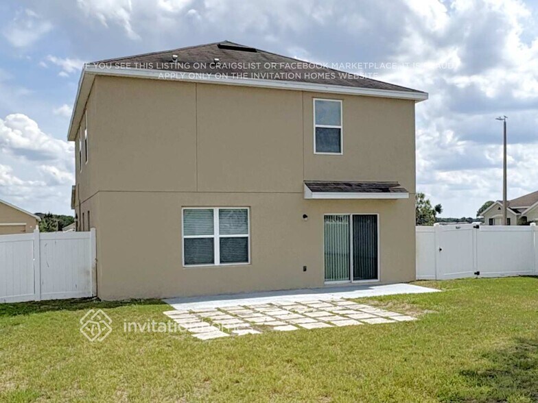 Building Photo - 3122 S Northview Rd