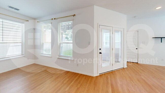 Building Photo - 10116 Revere Dr