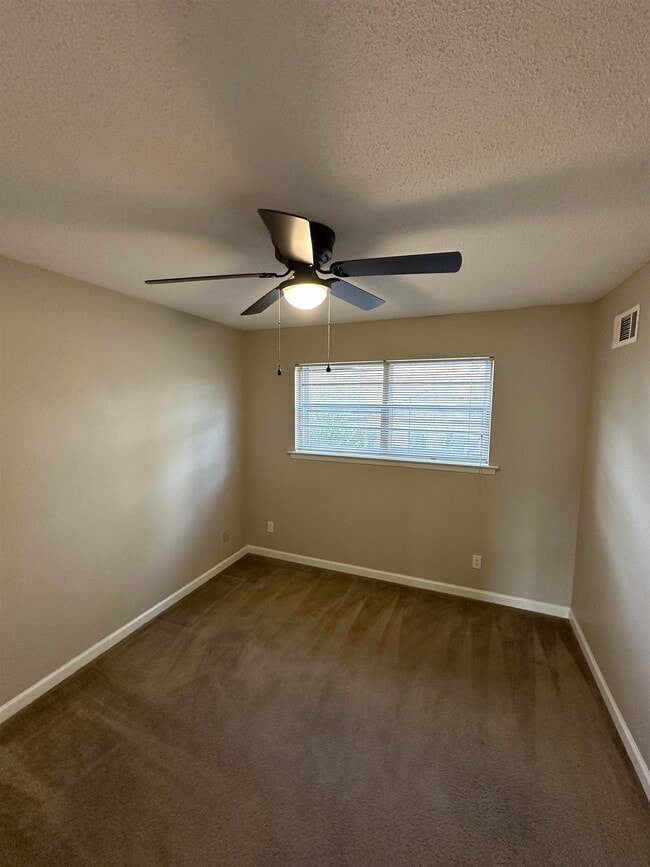 Building Photo - 443 N Highland St