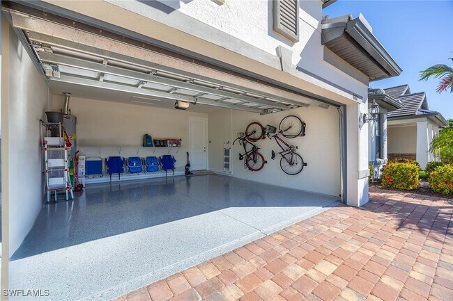 Building Photo - 6767 Pennyroyal Dr