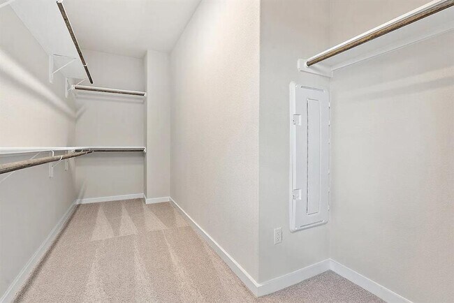Building Photo - 2300 Lead Plum Path