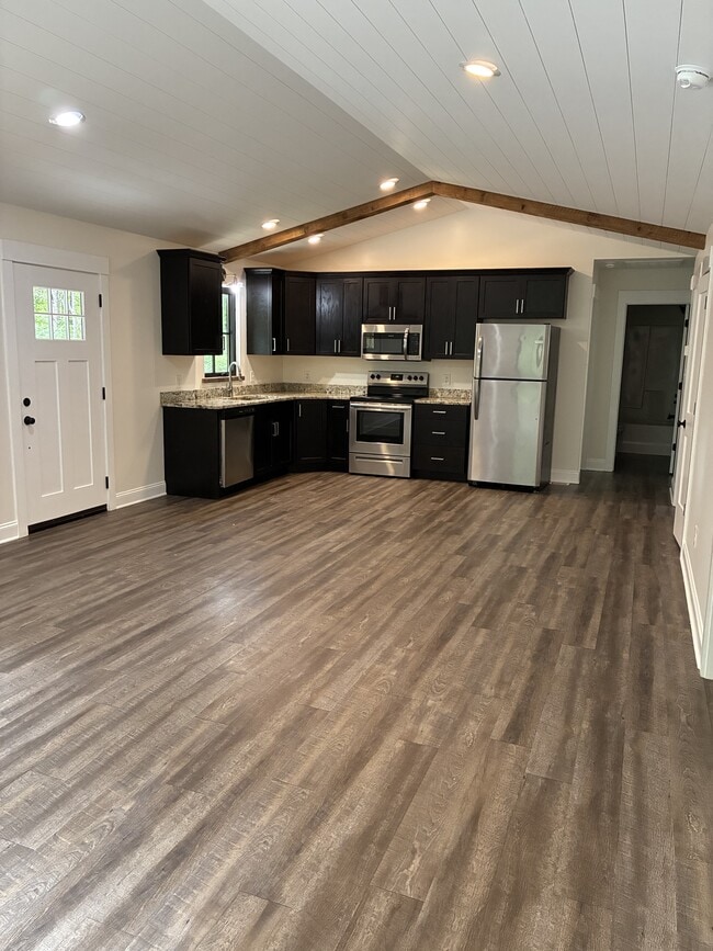 Building Photo - 267 Sterling Dr