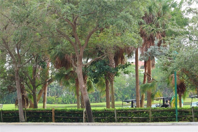 Building Photo - 20515 E Country Club Dr