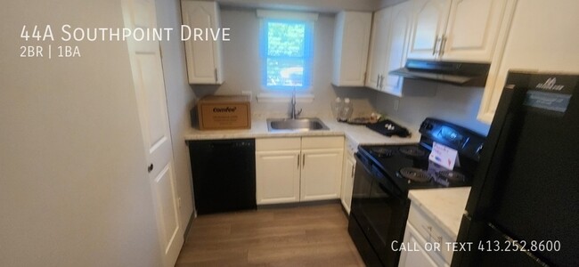 Building Photo - 44 Southpoint Dr