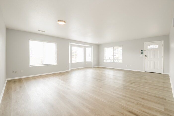 Building Photo - 4804 N Lisbon St