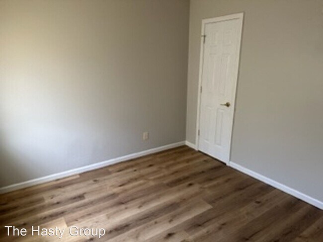 Building Photo - 4 br, 1 bath House - 5438 Norton Ave