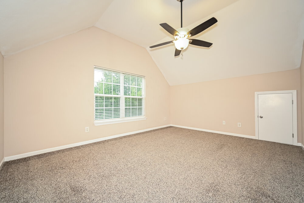 Building Photo - 310 Sarava Ln