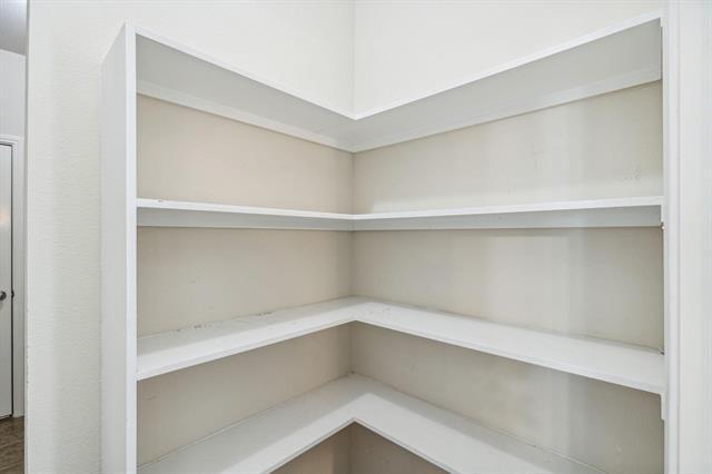 Building Photo - 232 Creekview Dr