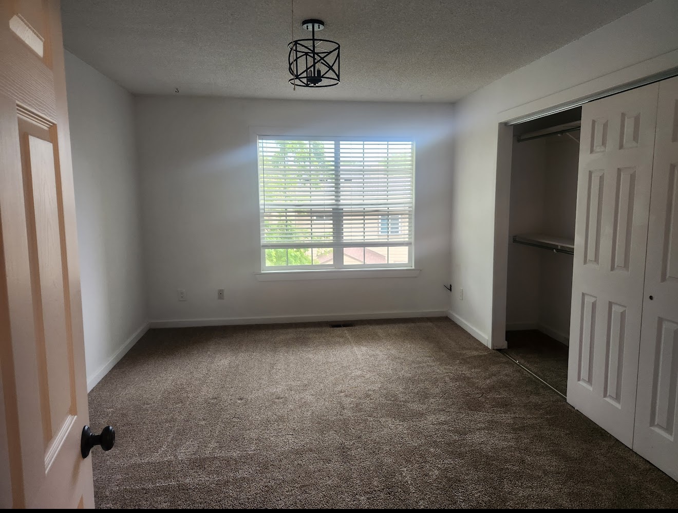 Master bedroom - 1811 S Quebec Way