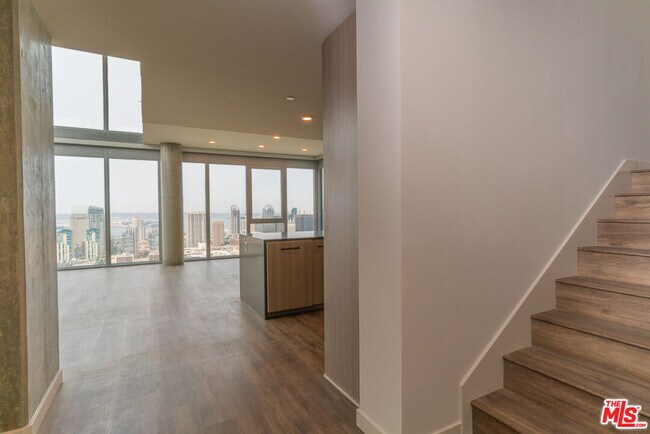 Building Photo - 601 Eleventh Ave