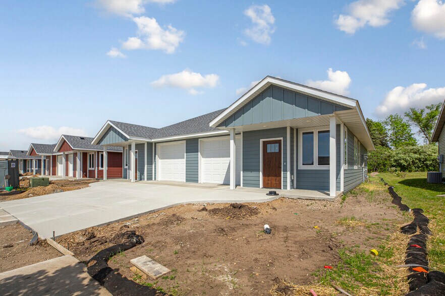 Building Photo - 2019 Essler Dr