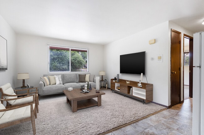 Building Photo - Charles Apartments