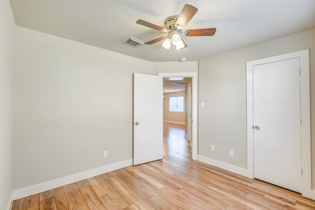 Building Photo - 605 Pinto Springs Ln