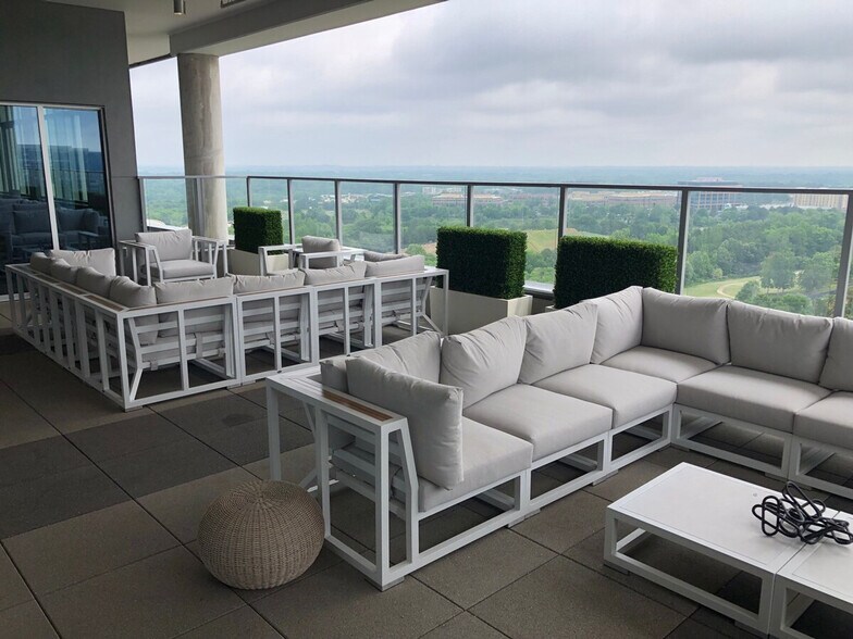 Building Photo - 13152 Ballantyne Corporate Pl