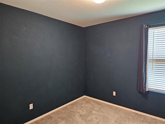 Building Photo - 21408 Bird Wing Dr