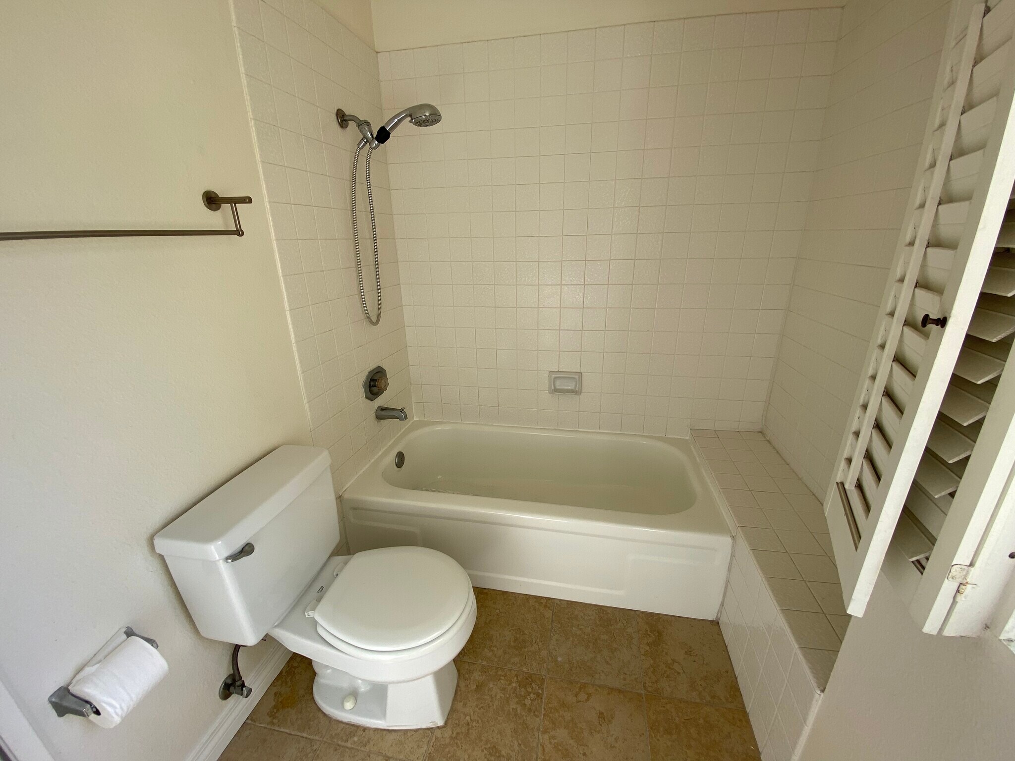 Building Photo - 4080 Via Marisol