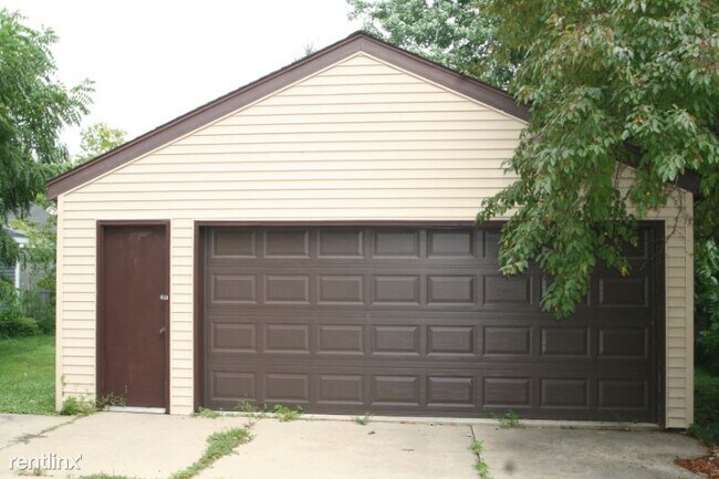 Building Photo - 3 br, 1 bath House - 840 5th Ave SE