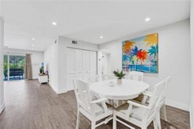 Building Photo - 4100 N 58th Ave
