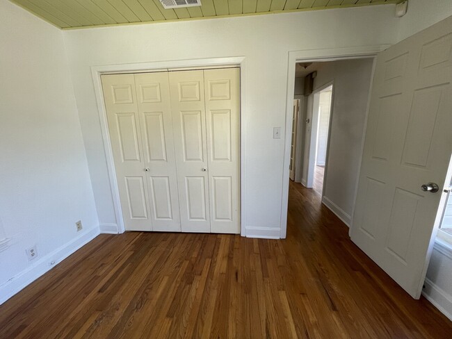 Building Photo - Austin Back House