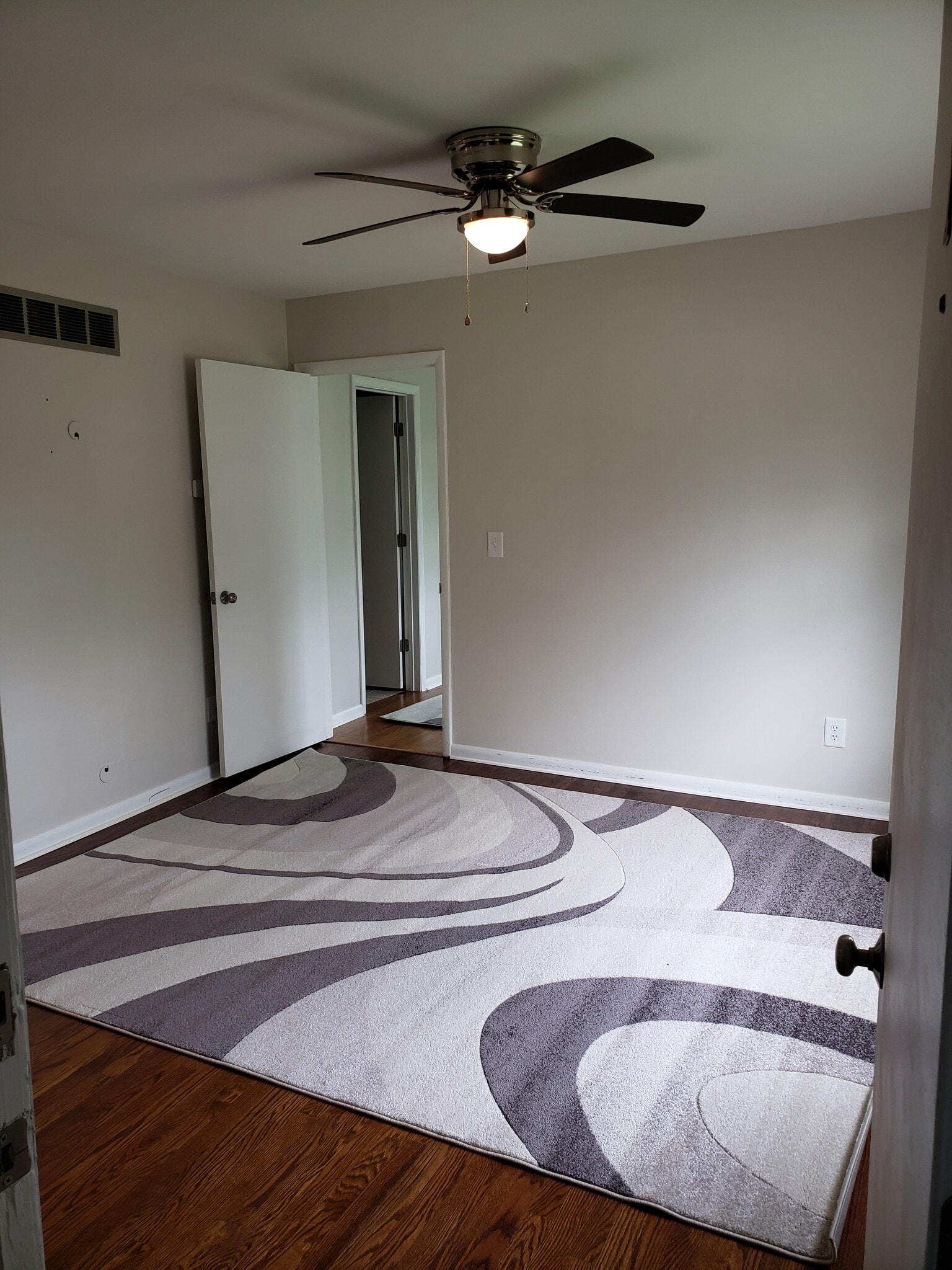 Livingroom - 102 Spring St