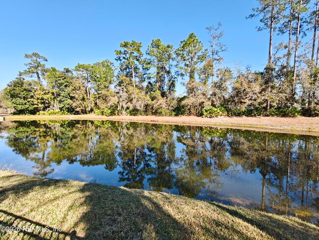 Building Photo - 1563 Lakeway Dr