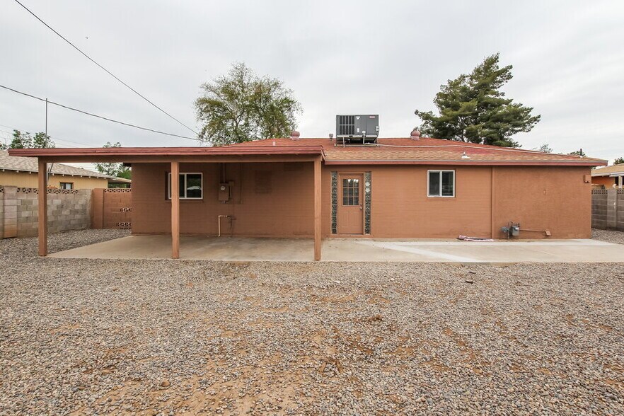 Building Photo - 5539 N 31st Dr