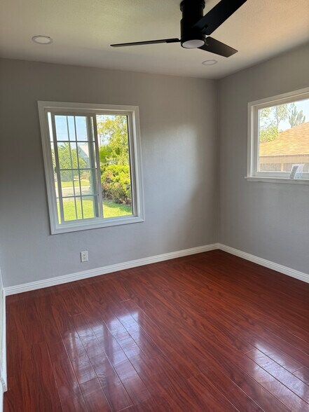 Building Photo - 13311 Lucille St