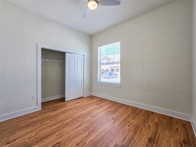 Building Photo - 2400 Louis Henna Blvd