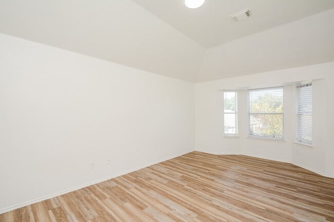 Building Photo - 9107 Dairy View Ln