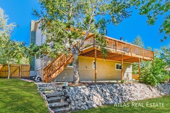 Building Photo - 2975 Montebello Dr W