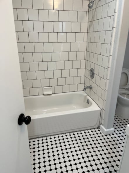 Building Photo - 1072 Laguna Ave