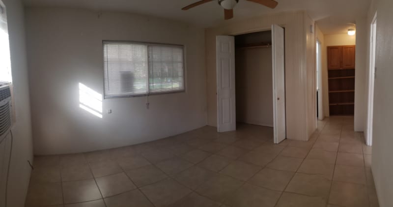 Building Photo - 1120 Northshore Dr