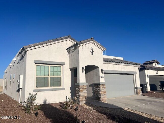 Building Photo - 1144 Morton Pl