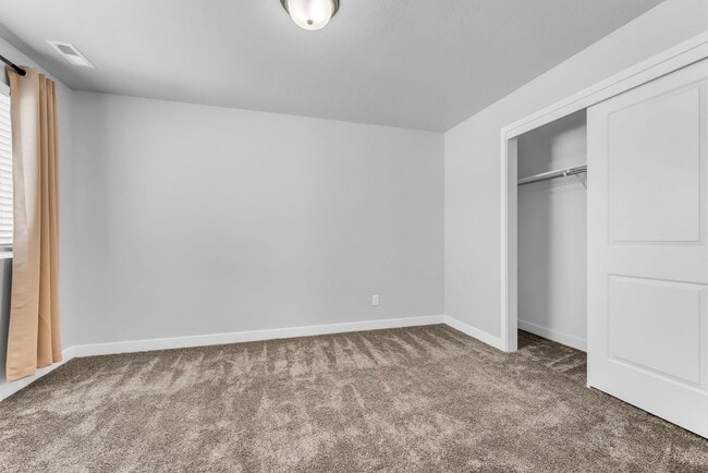 Building Photo - 3062 S 2425 W