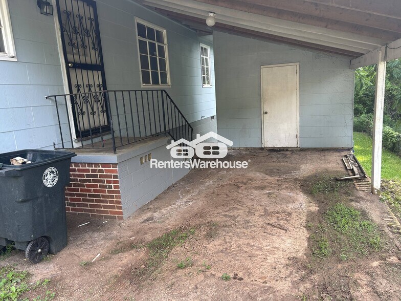 Building Photo - 1520 17th Way SW