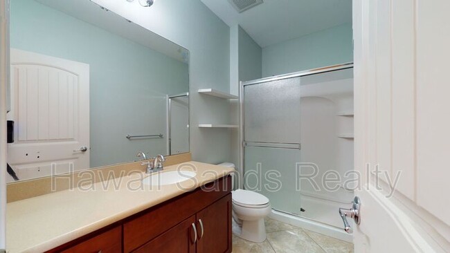 Building Photo - 1155 Kakala St