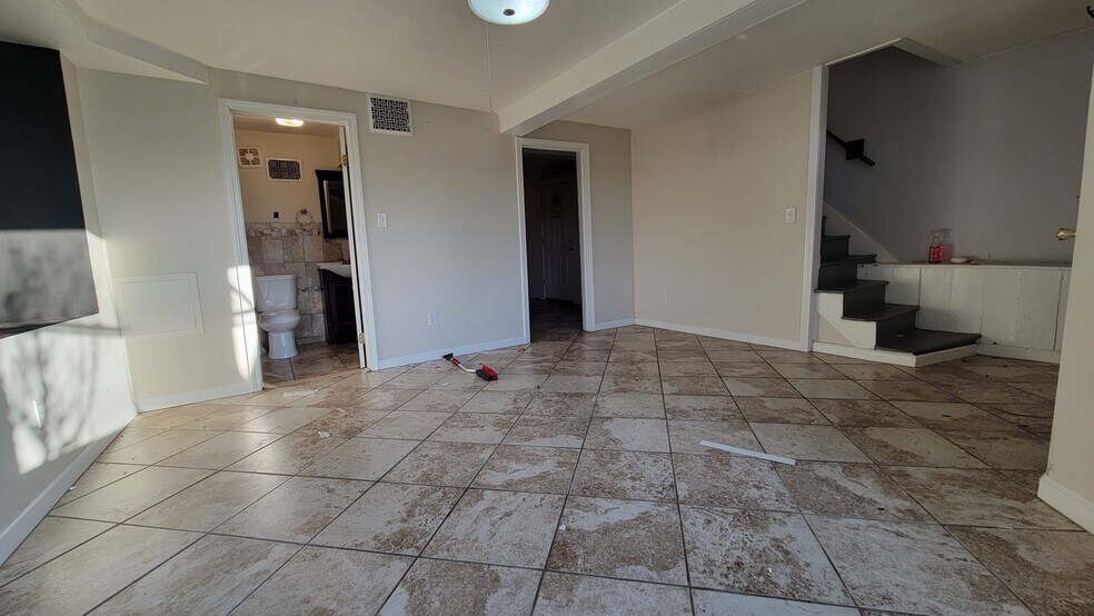 Building Photo - 539 Quinnipiac Ave