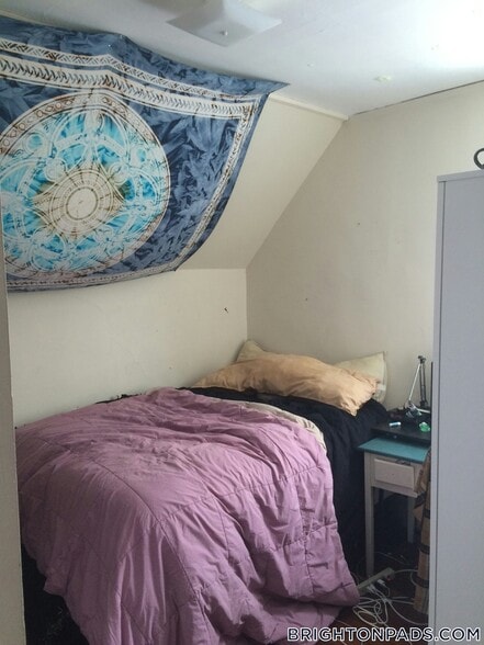 Building Photo - 675 Washington St