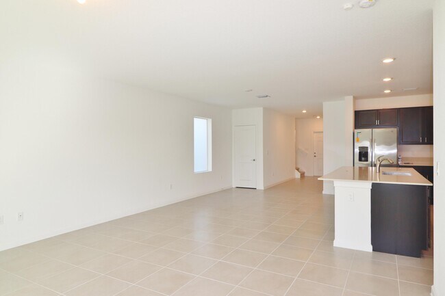 Building Photo - 721 Worlington Ln