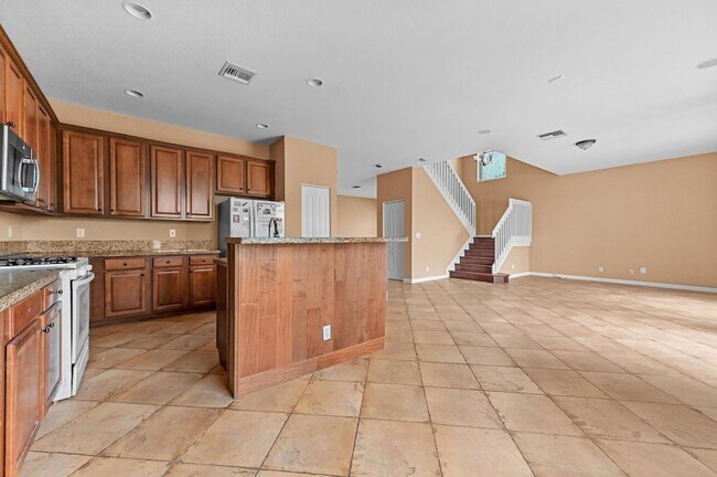 Building Photo - 116 Hamilton Terrace