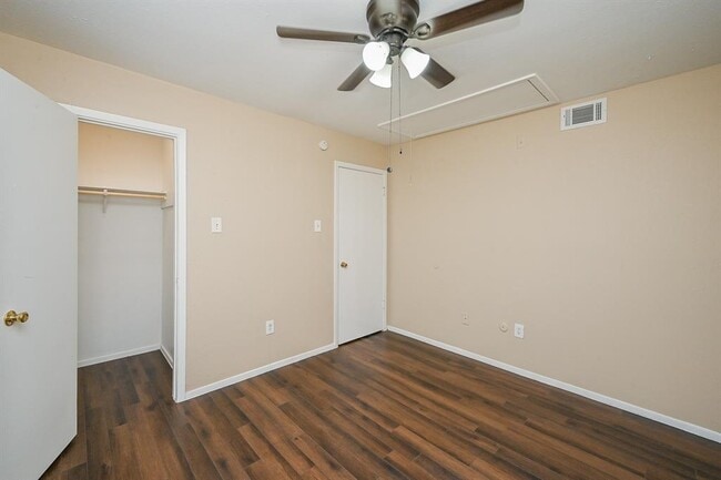 Building Photo - 19226 Plantain Dr