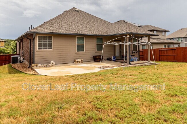 Building Photo - 423 Sundance Way