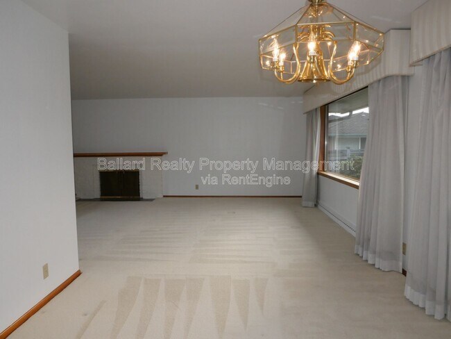 Building Photo - 8615 23rd Ave NW