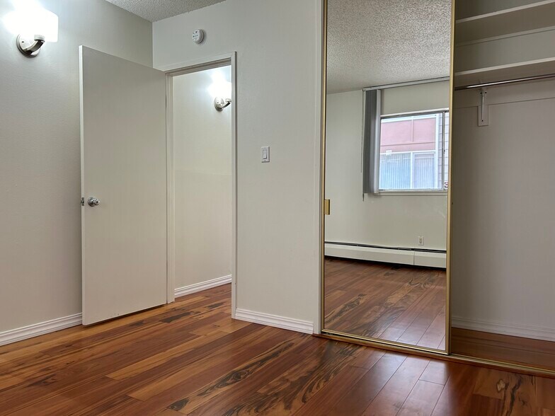 Building Photo - 2601 College Ave